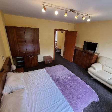 Casa Romana Appartamento Ploieşti Esterno foto